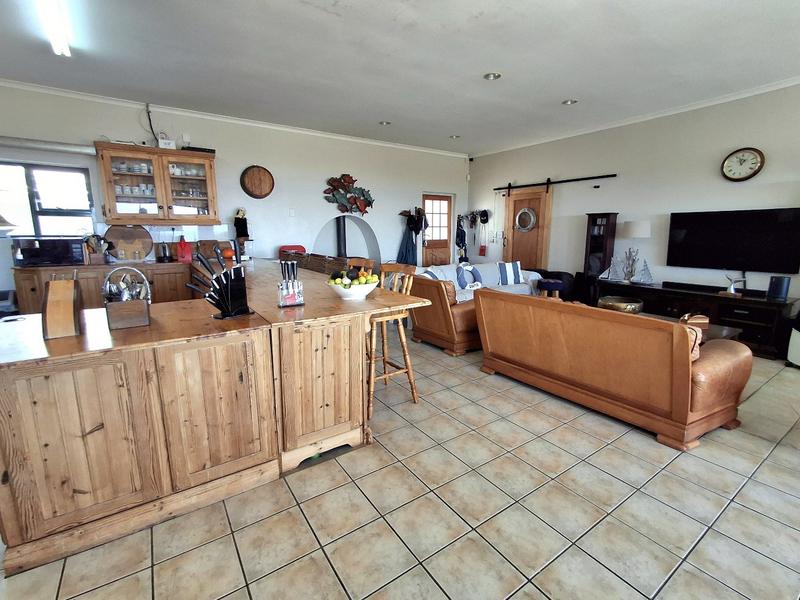 5 Bedroom Property for Sale in Duyker Eiland Western Cape